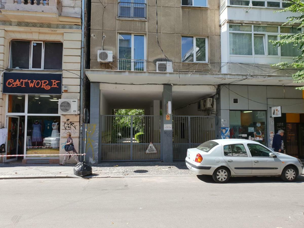 Central Luxury Flat With Terrace - Adela Accommodation - Ideal For Long Stays ブカレスト エクステリア 写真