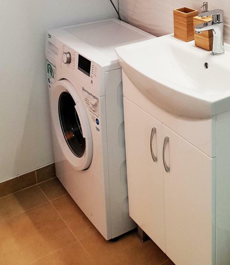 Central Luxury Flat With Terrace - Adela Accommodation - Ideal For Long Stays ブカレスト エクステリア 写真