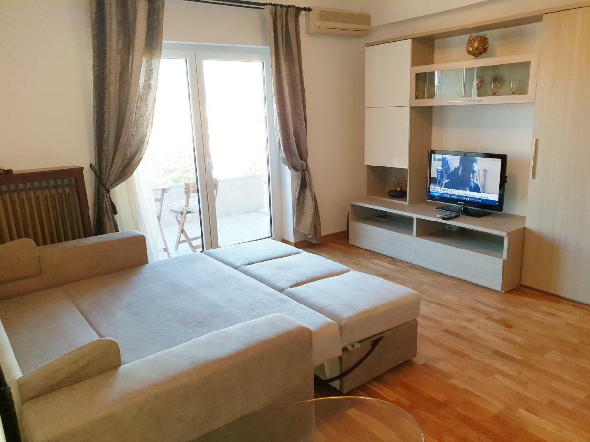 Central Luxury Flat With Terrace - Adela Accommodation - Ideal For Long Stays ブカレスト エクステリア 写真